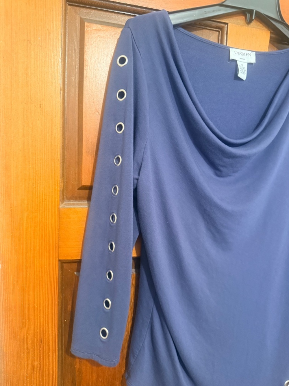 Blouse - Picture 2 of 3